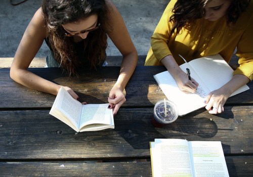 A Comprehensive Guide to Referencing and Literature Reviews for UK Students